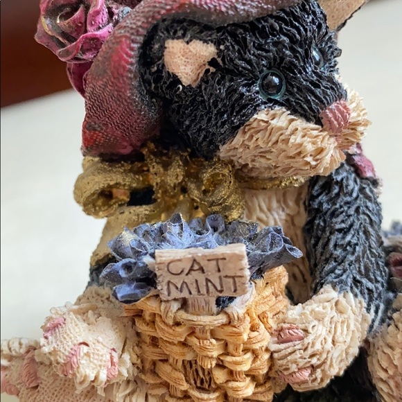 Bryon and Chedda with Catmint Boyd’s Bear - Picture 5 of 7